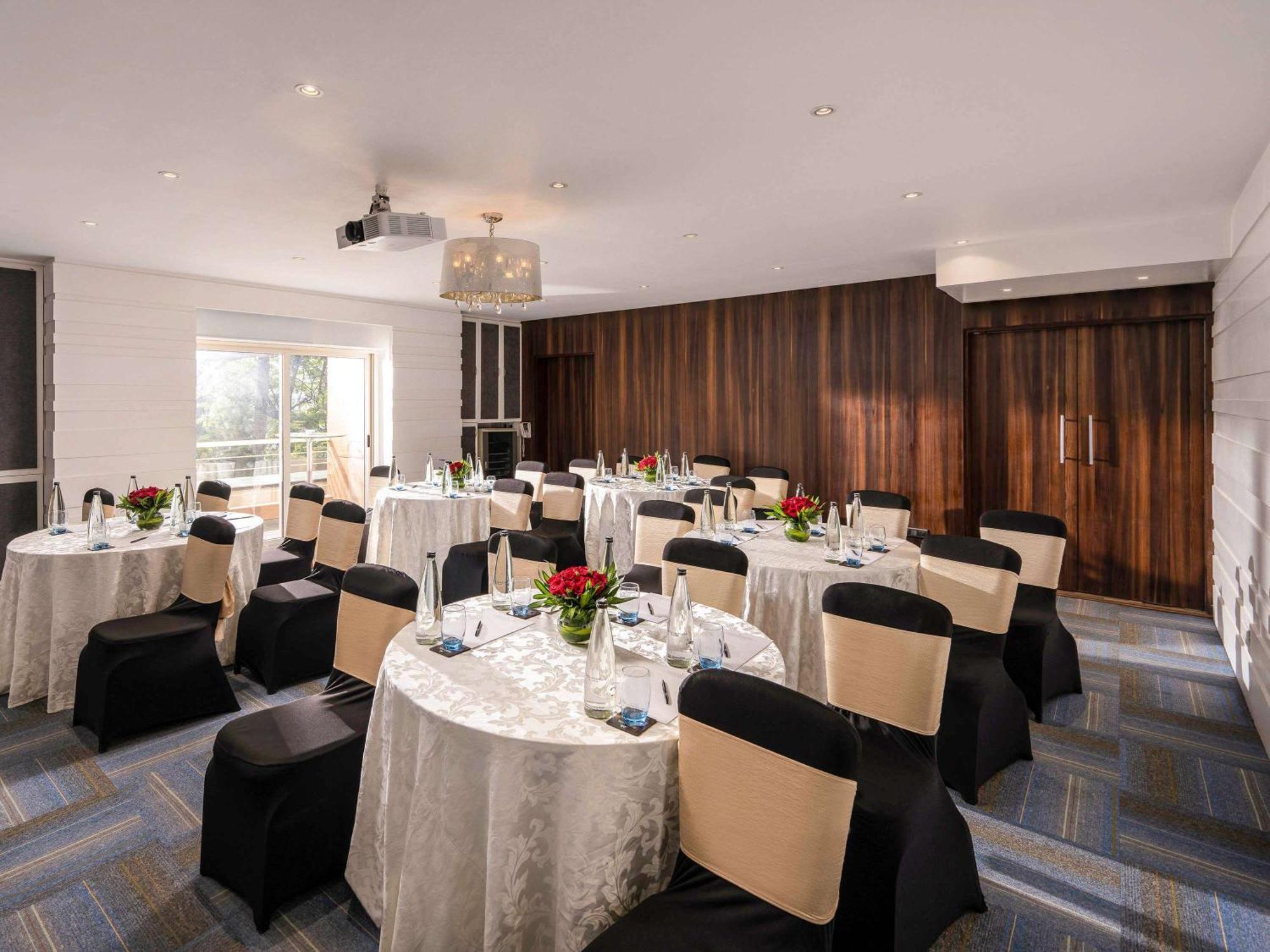 Grand Mercure Bangalore - An Accor Brand Exteriér fotografie