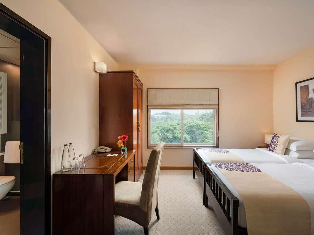 Grand Mercure Bangalore - An Accor Brand Pokoj fotografie